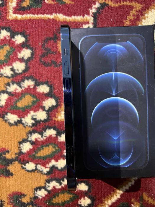 Iphone 12 pro srochnaga sotiladi