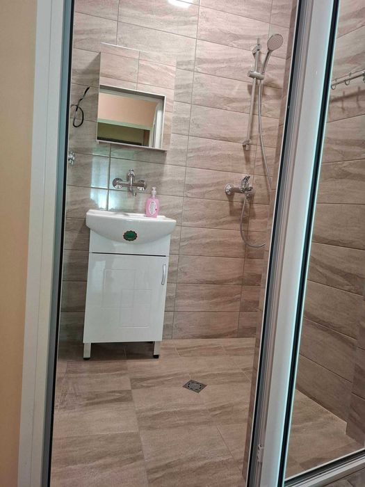 ПОД НАЕМ тристаен