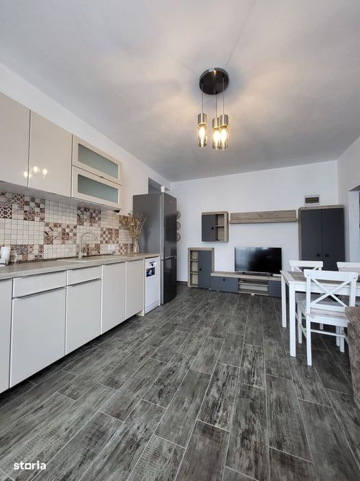 Apartament 3 camere ,mobilat modern, parcare , Sel Dracula — fotografia 1