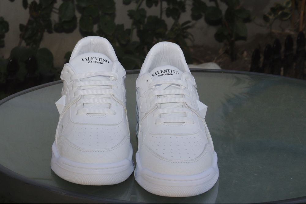 VALENTINO GARRAVANI чисто нови обувки!!!