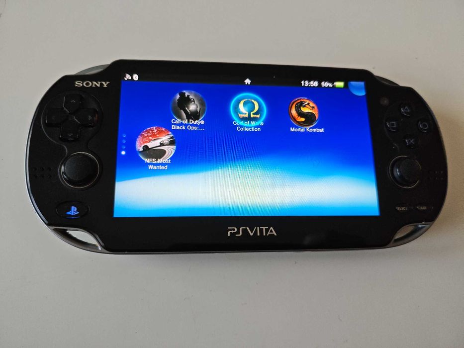 Sony PS Vita - качени много игри
