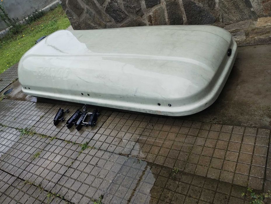 Продавам автобокс за покрив