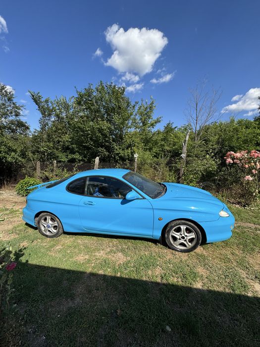 HYUNDAI Coupe 2001