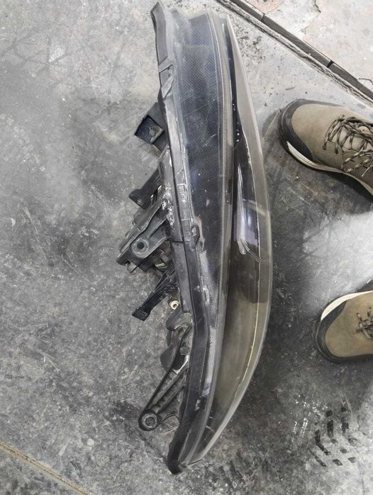 фара левая на весту