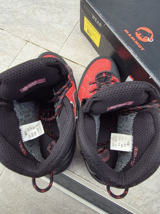Vând bocanci iarna Mammut advanced high gtx