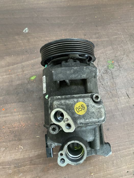 Compresor clima defect passat b6 b7 cc golf skoda 2.0tdi cba cbb cff