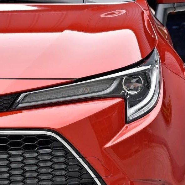 Стекла фар Tayota corolla 19-21г.