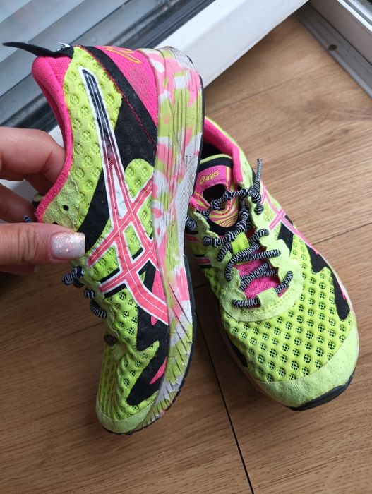 Asics маратонки номер 36