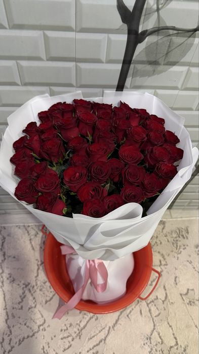 Букет из 51 красных роз