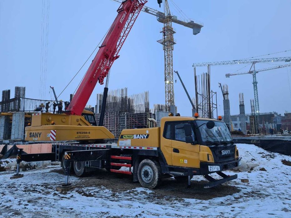 Аренда автокранов 25,50,90,160т Алматы и по Казахстану с оператором