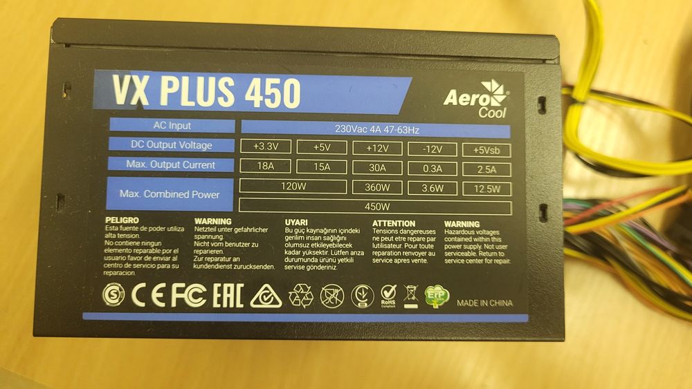 Продам блок питания aerocool 450