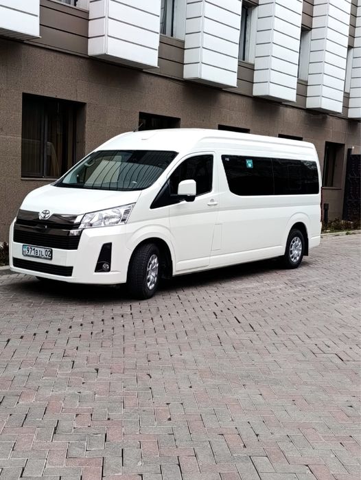 Аренда микроавтобуса Тойота Хайс 2022 год с водителем, минивэн