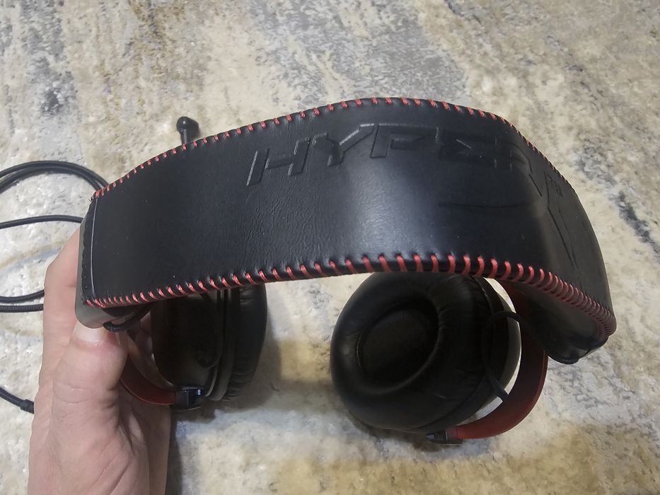 Casti gaming HyperX Cloud II, Rosu