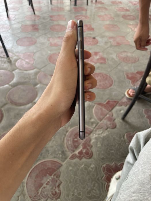 Iphone 8+ xotira 64gb