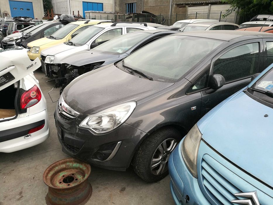 Динамо/Алтернатор за Опел Корса Д/Opel Corsa D 2012 A 12 XER  1.2