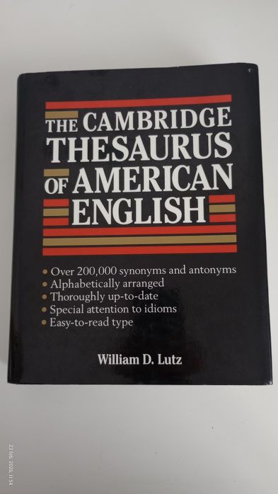 Vând dicționar Cambridge Thesaurus of American English