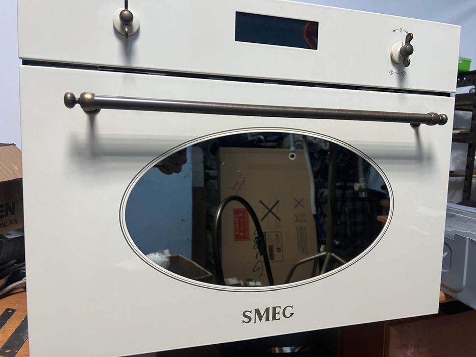 Продается встраиваемый духовой шкаф SMEG S845MCPO9