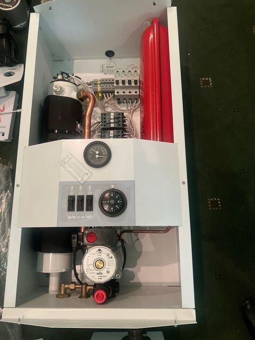 Электроный двух и одноконтурный котлы для отопления