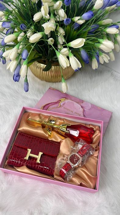 Ayollarga ajoyib sovģa tòplami