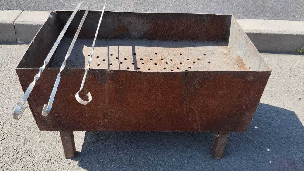 Мангал с 3 шампурами