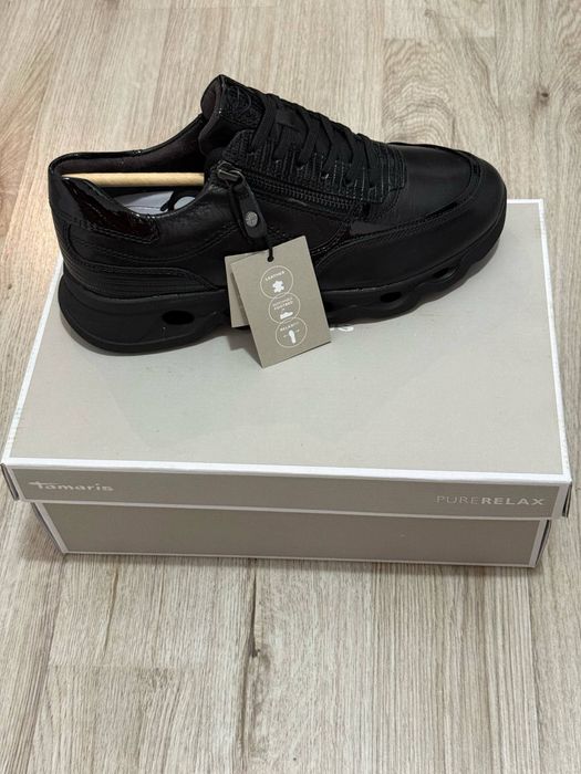 Чисто нови маратонки TAMARIS