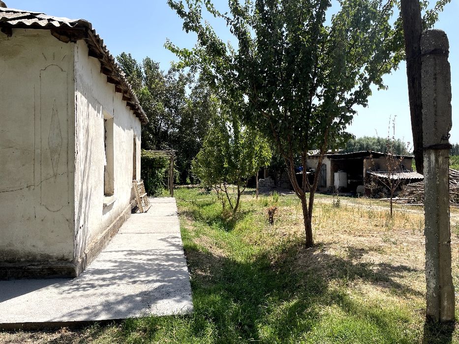 68 сотихли уй сотилади