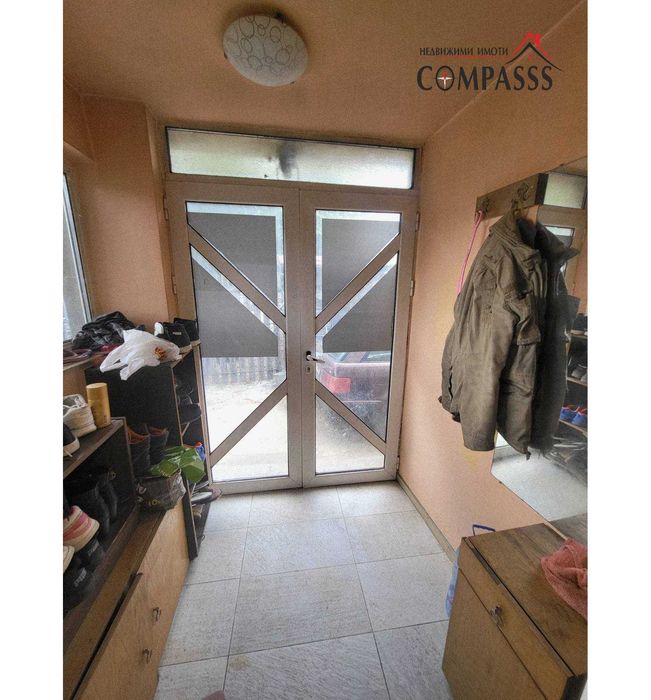 Къща с двор, район ЦЕНТЪР-Млад техник, гр. Добрич– 255000лева!