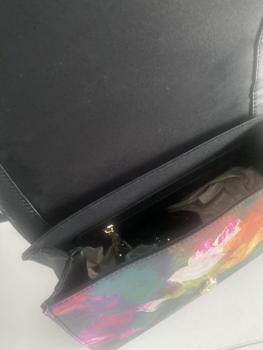 Продам новую брендовую сумку