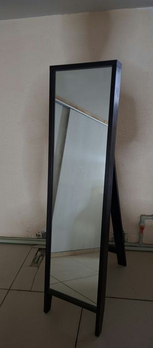 Продам зеркало напольное