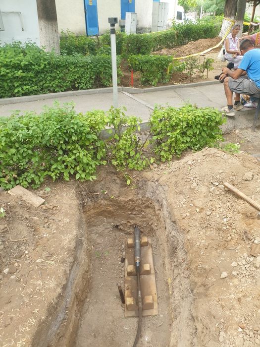 Subtraversari orizontale de drumuri,strazi,alei pt apa,gaz,electrice