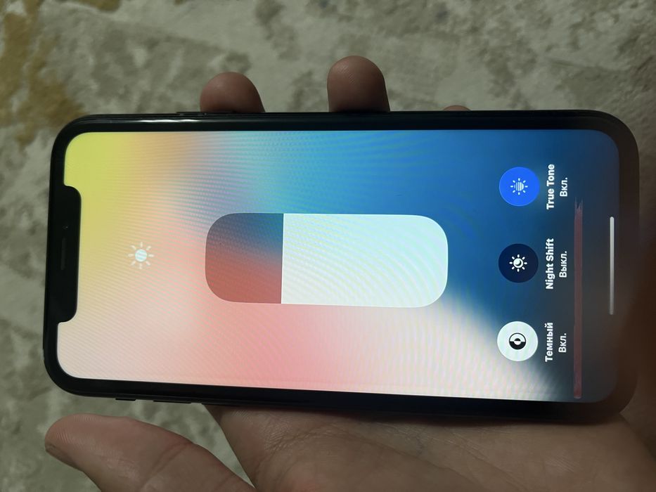 Айфон XR   64гб