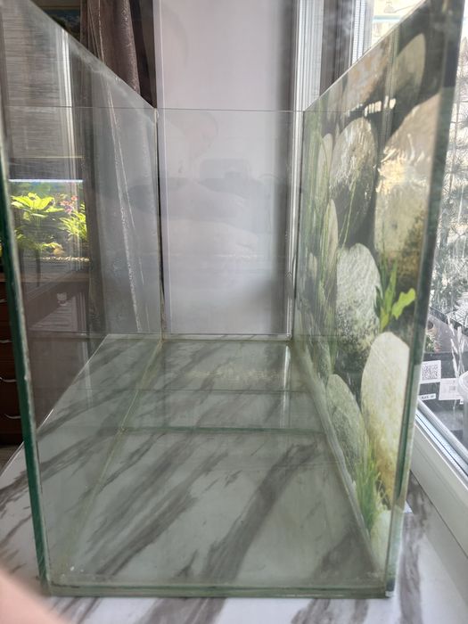 Продам аквариум на 90 л.