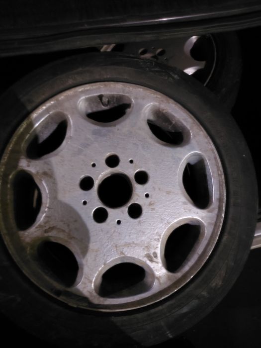 Продам диски с летней резиной