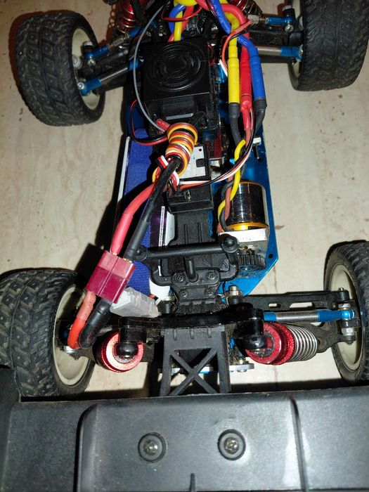 Automodel RC Wltoys 144001 motor fără perii (brushless)