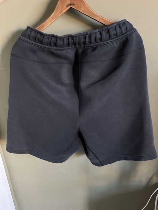 Nike шорти TECH FLEECE