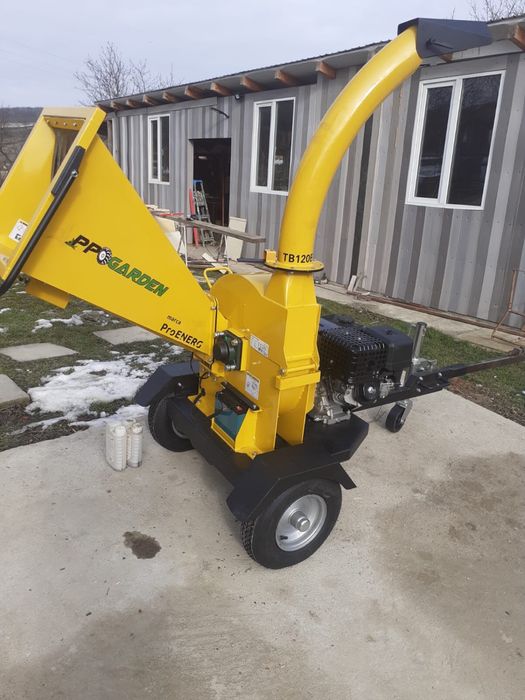 Tocator crengi pe benzina