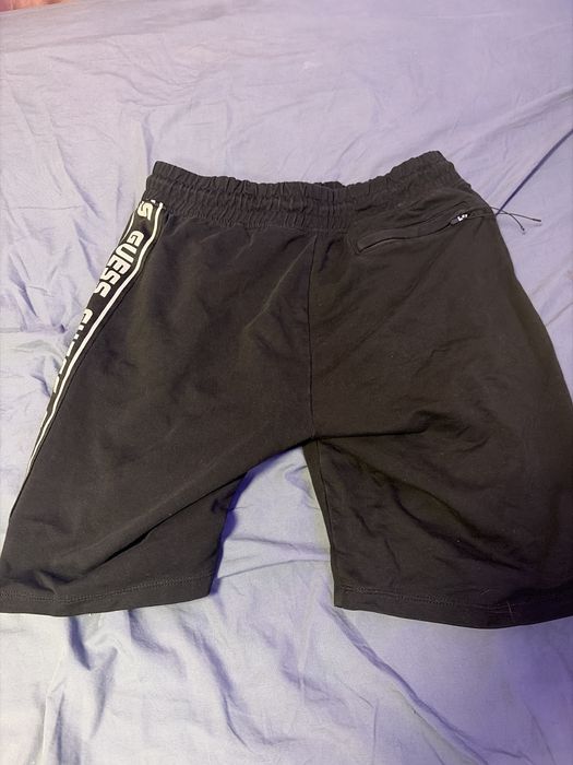 pantaloni scurti guess