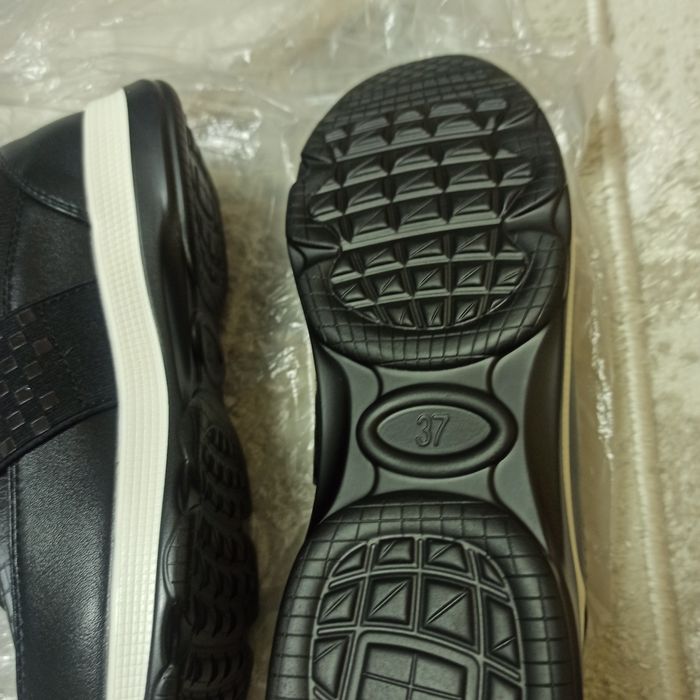 Женская крассовка