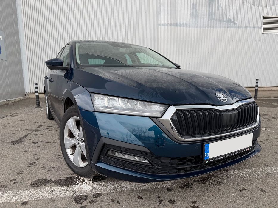 Skoda Octavia 2.0 diesel Unic Propietar, Faruri Full LED, CarPlay, TVA Deductibil
