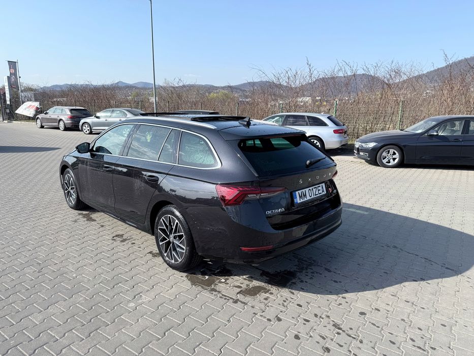 SKODA Octavia 2021 — imagine 3