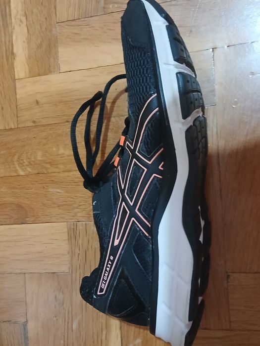 Маратонки ASICS Намаление