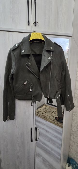 Разбераю гардероб все хорошие и брендовые чистые