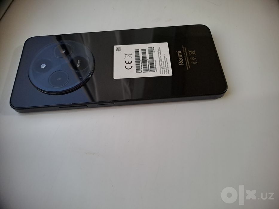 Redmi 14 C operativ xotirasi 8 GB xotirasi 256Gb srochna sotiladi