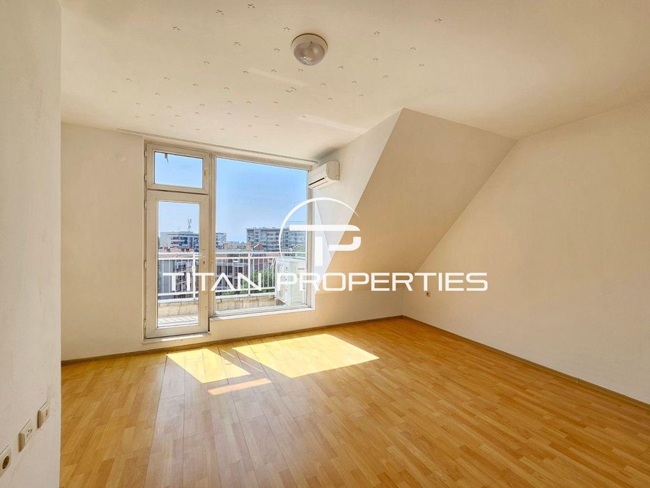 Дава се под наем Мезонет в Пловдив, Център - 356 кв.м за 1495.83 € - Снимка #3