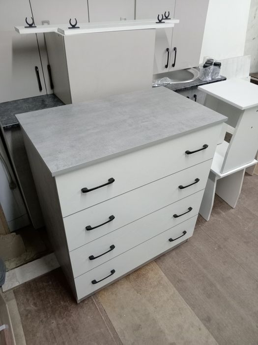 Продам новый комод