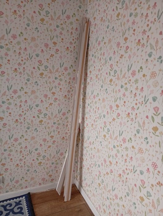 Дверь белая со стеклом и комплект