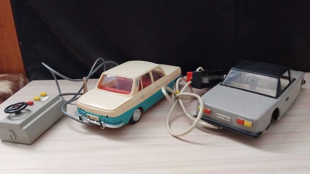 Стари играчки WARTBURG 353 DDR GDR PIKO ANKER 1/15 Lada ссср