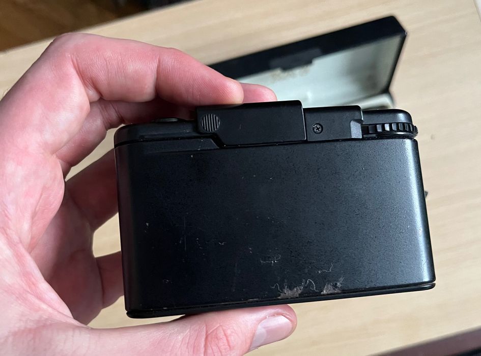 Olympus XA + blitz A11 aparat foto analogic