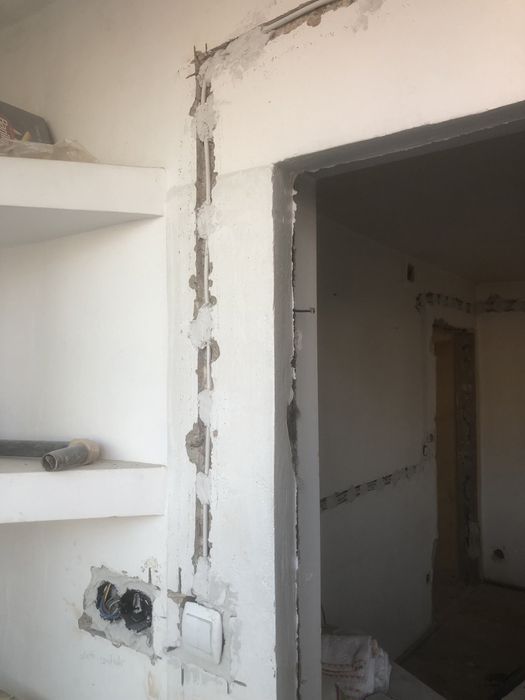 Electrician,execut lucrari de refacere instalatie electrica