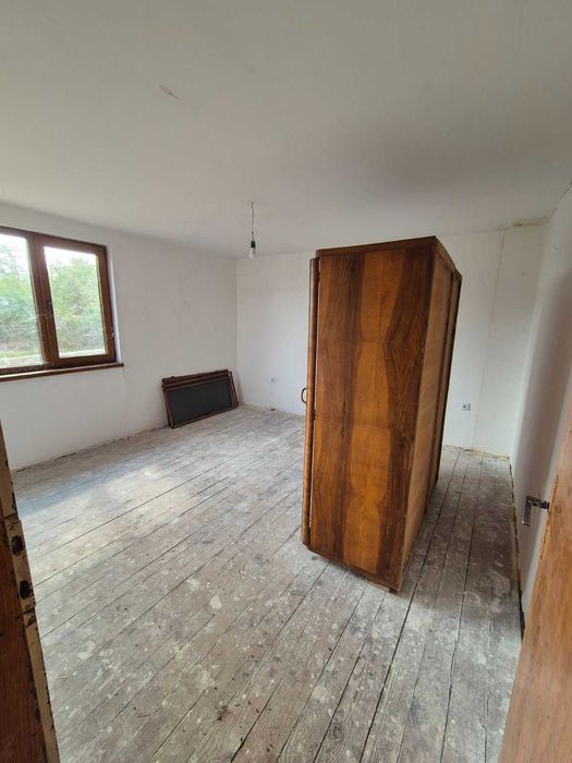 Продава се Къща в с. Бреница, Област Плевен - 100 кв.м за 123 €/кв.м - Снимка #6